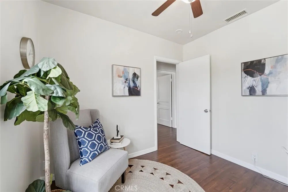 11937 S La Cienega Hawthorne, CA 90250