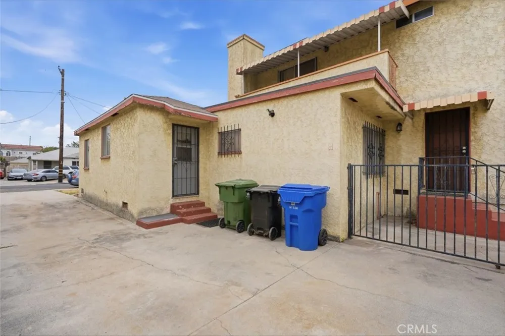 3755 S Bentley Los Angeles, CA 90034
