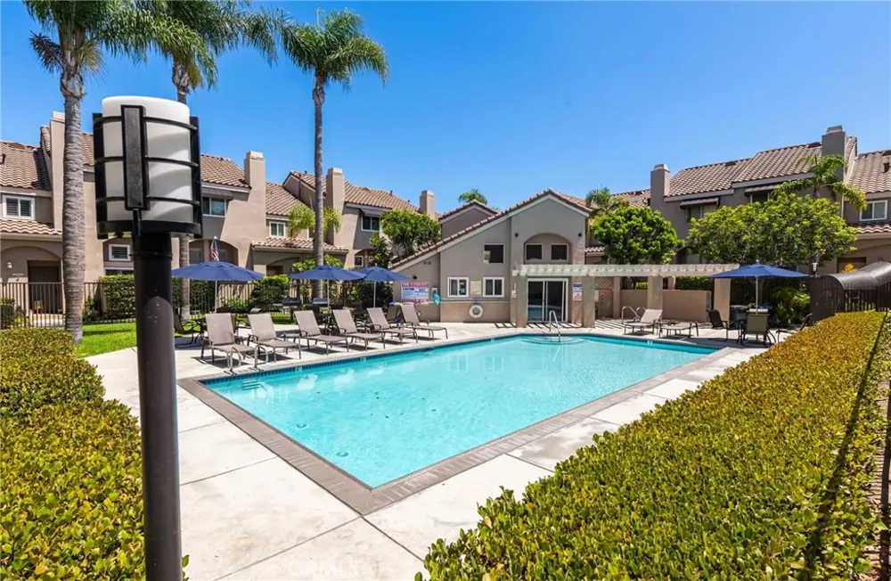 1325 E Grand El Segundo, CA 90245