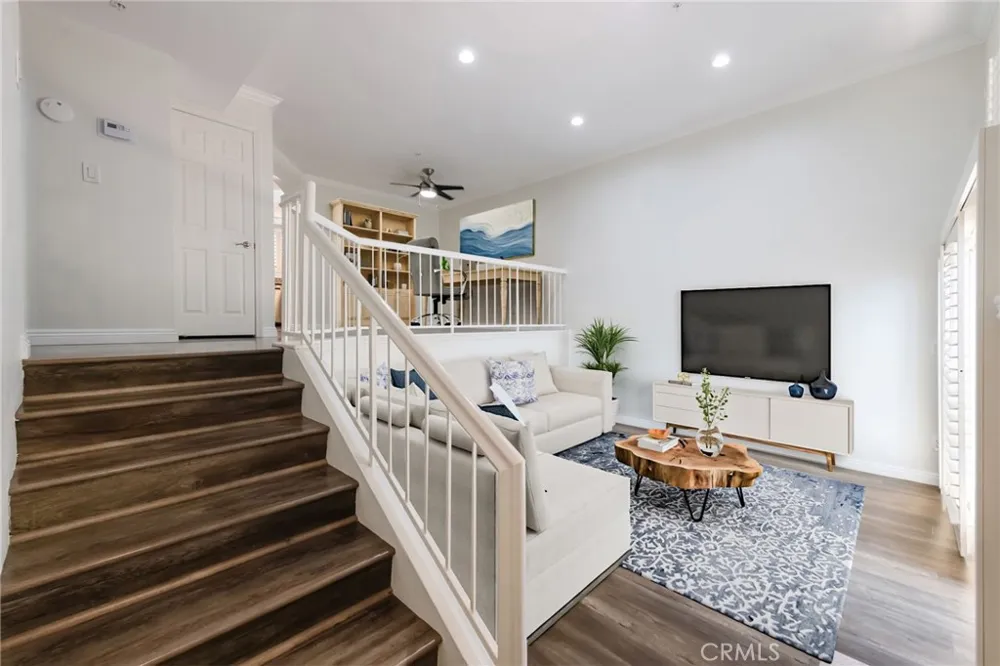 1325 E Grand El Segundo, CA 90245