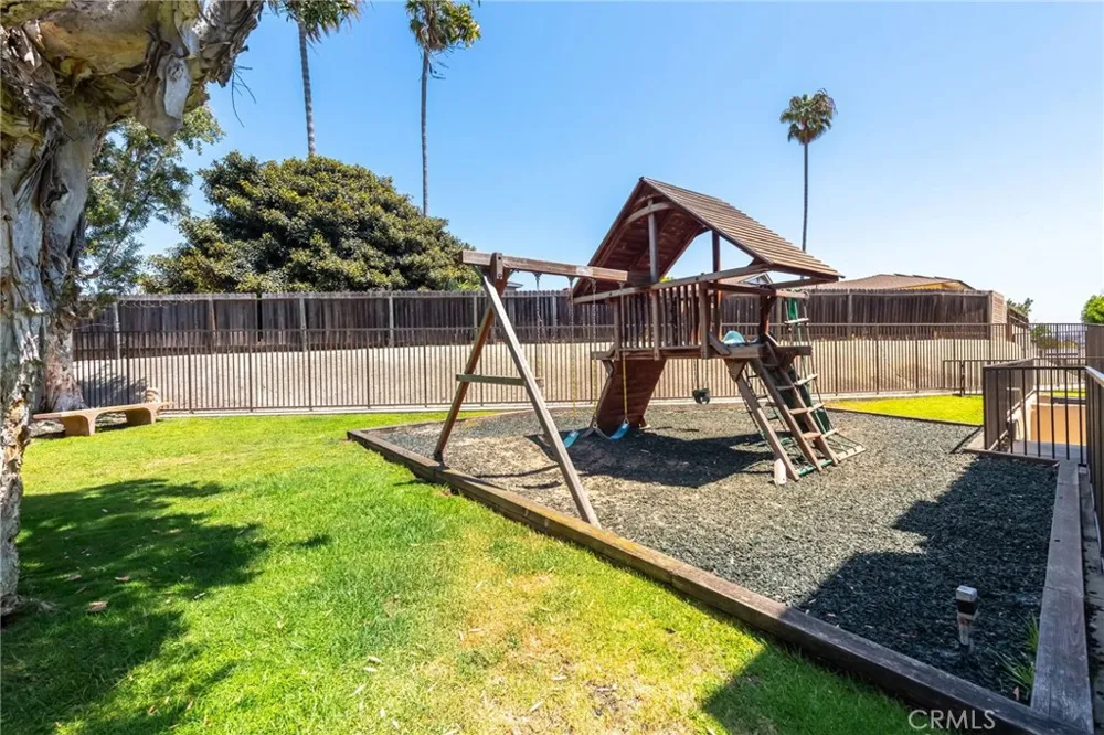 1325 E Grand El Segundo, CA 90245