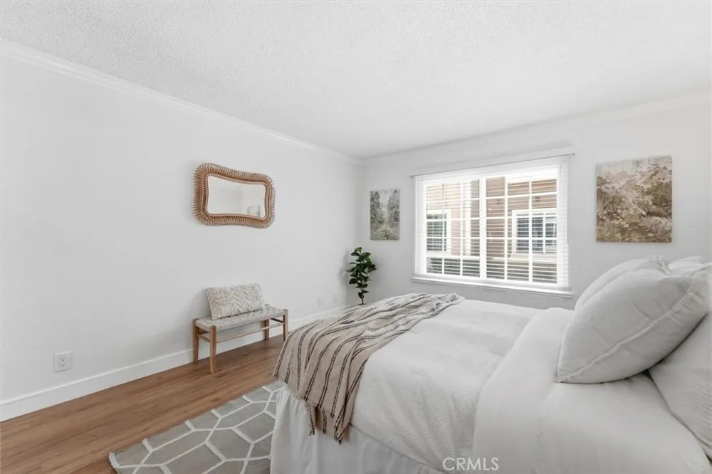 3859 Thorncroft Lane #E Inglewood, CA 90305