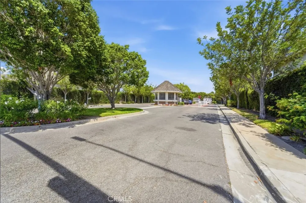 3859 Thorncroft Lane #E Inglewood, CA 90305