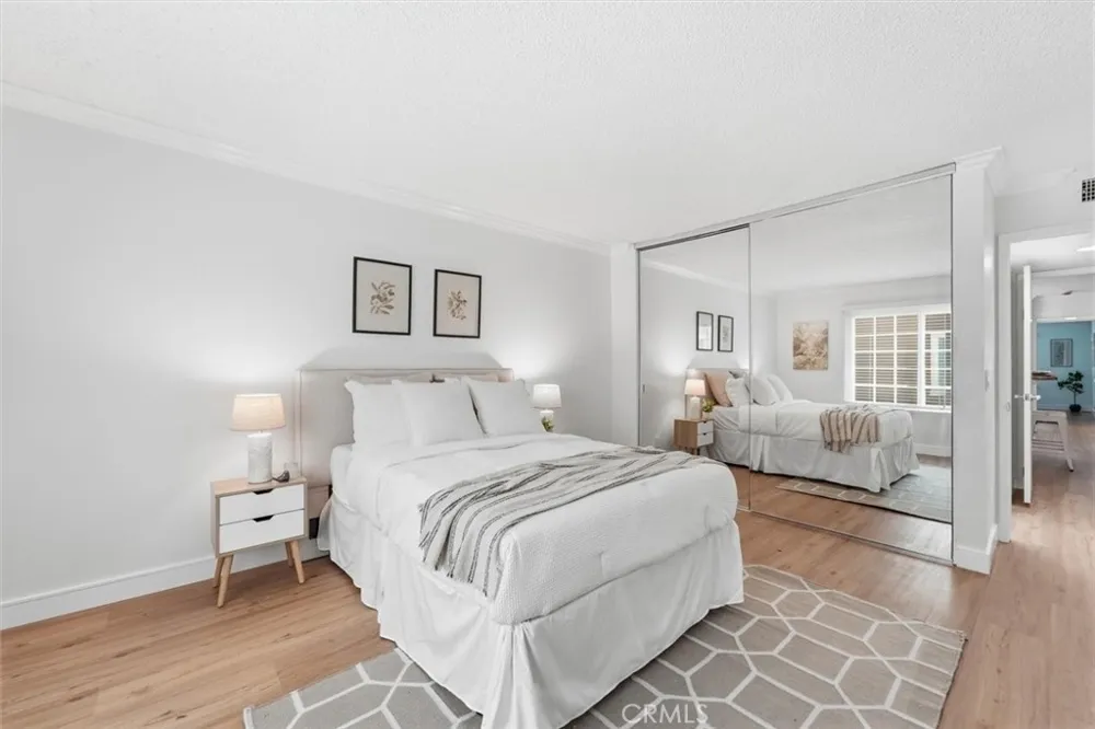 3859 Thorncroft Lane #E Inglewood, CA 90305