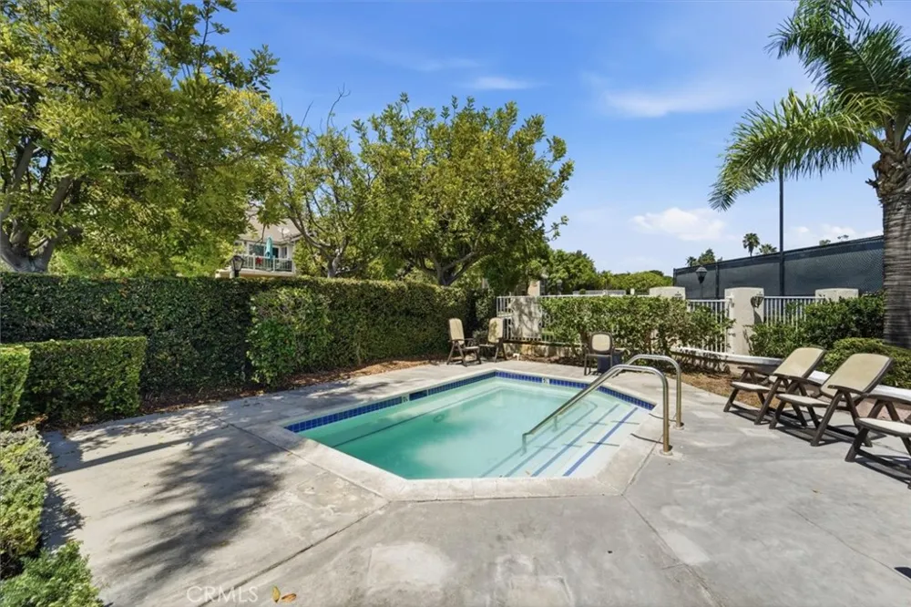 3859 Thorncroft Lane #E Inglewood, CA 90305