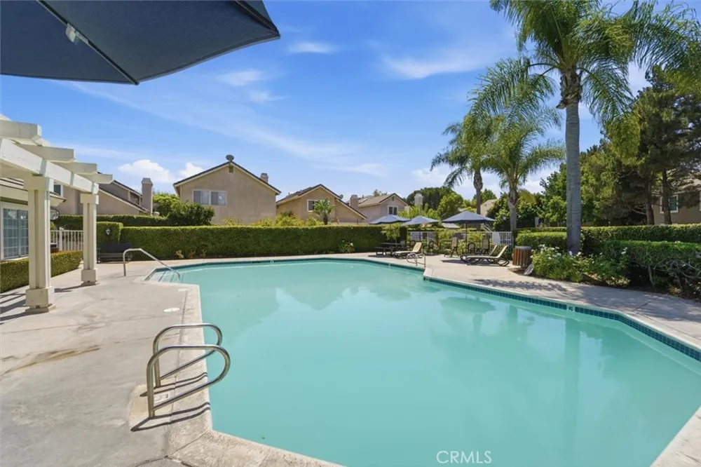 3859 Thorncroft Lane #E Inglewood, CA 90305