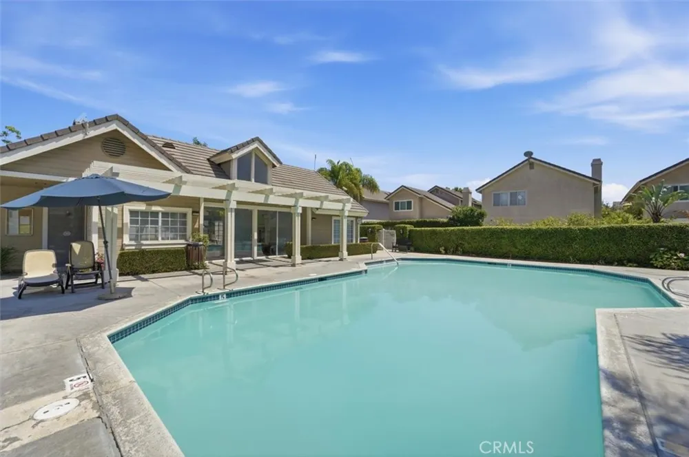 3859 Thorncroft Lane #E Inglewood, CA 90305