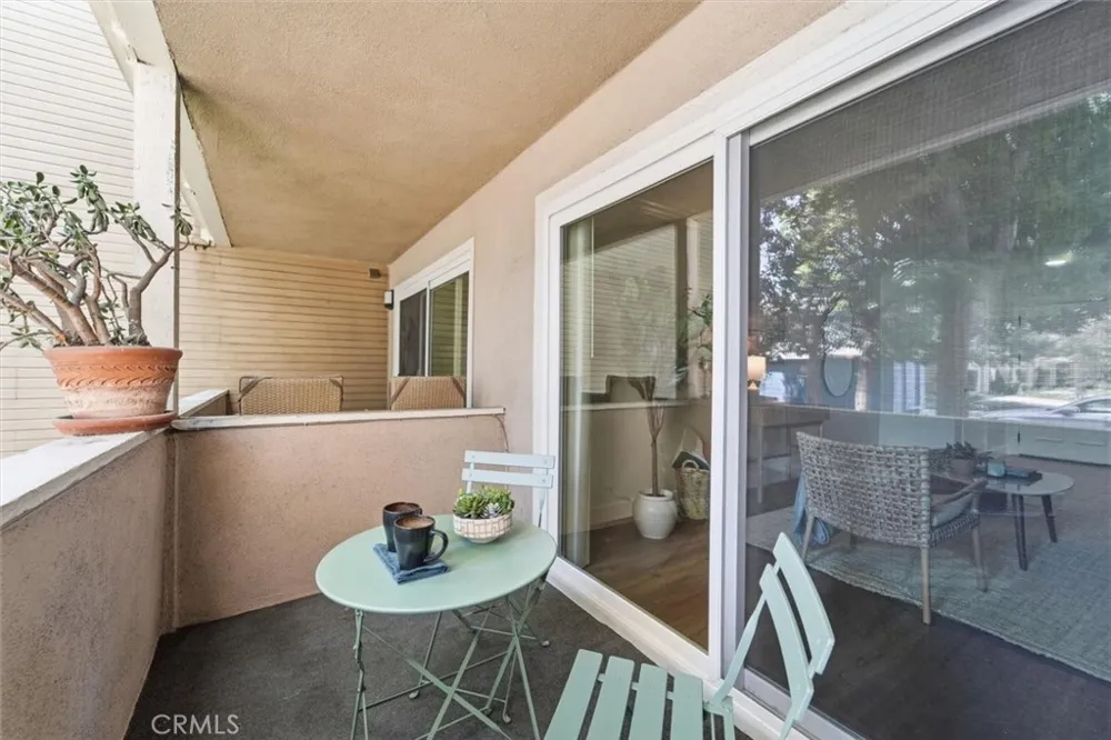 3859 Thorncroft Lane #E Inglewood, CA 90305