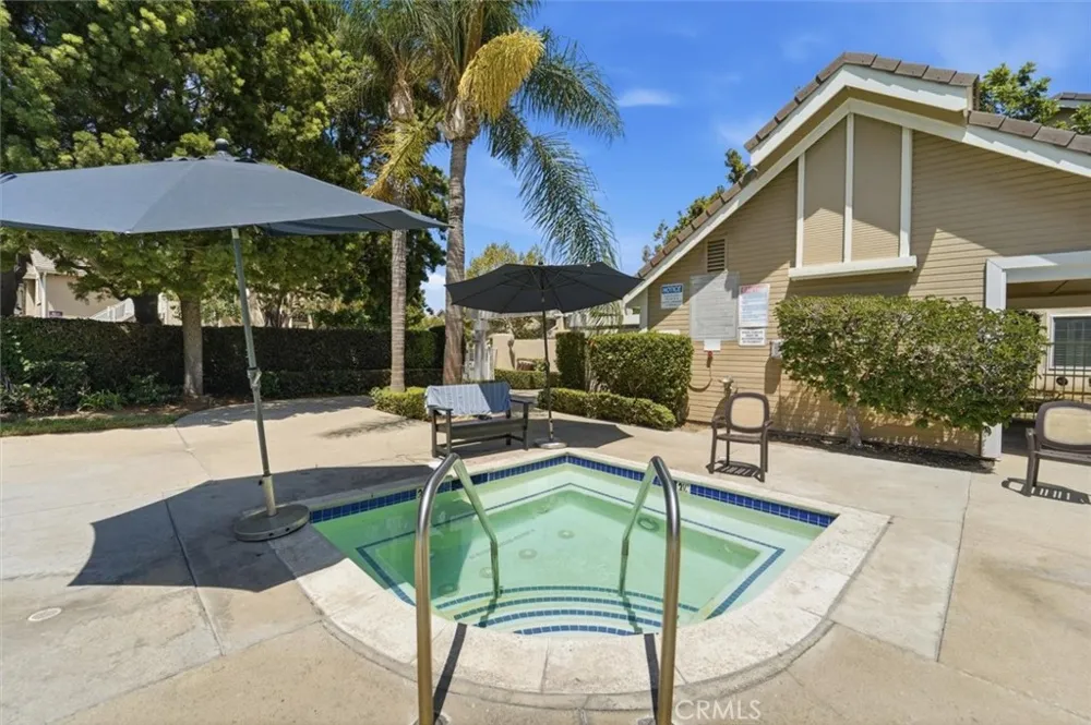 3859 Thorncroft Lane #E Inglewood, CA 90305