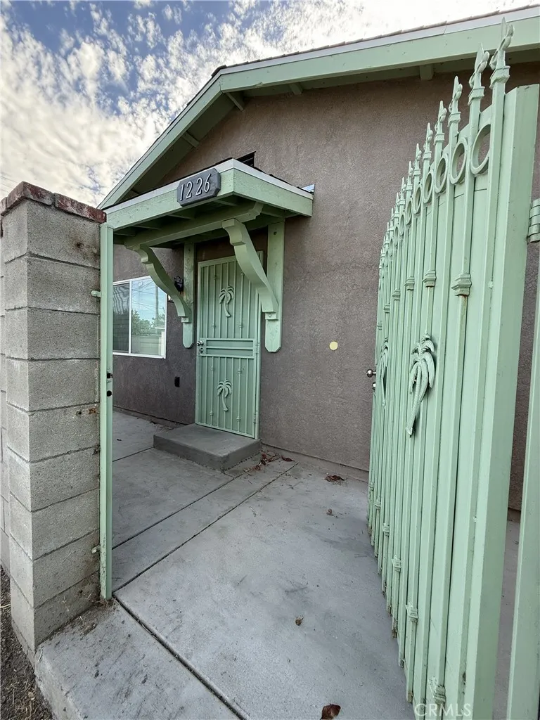 1224 Poplar San Bernardino, CA 92410