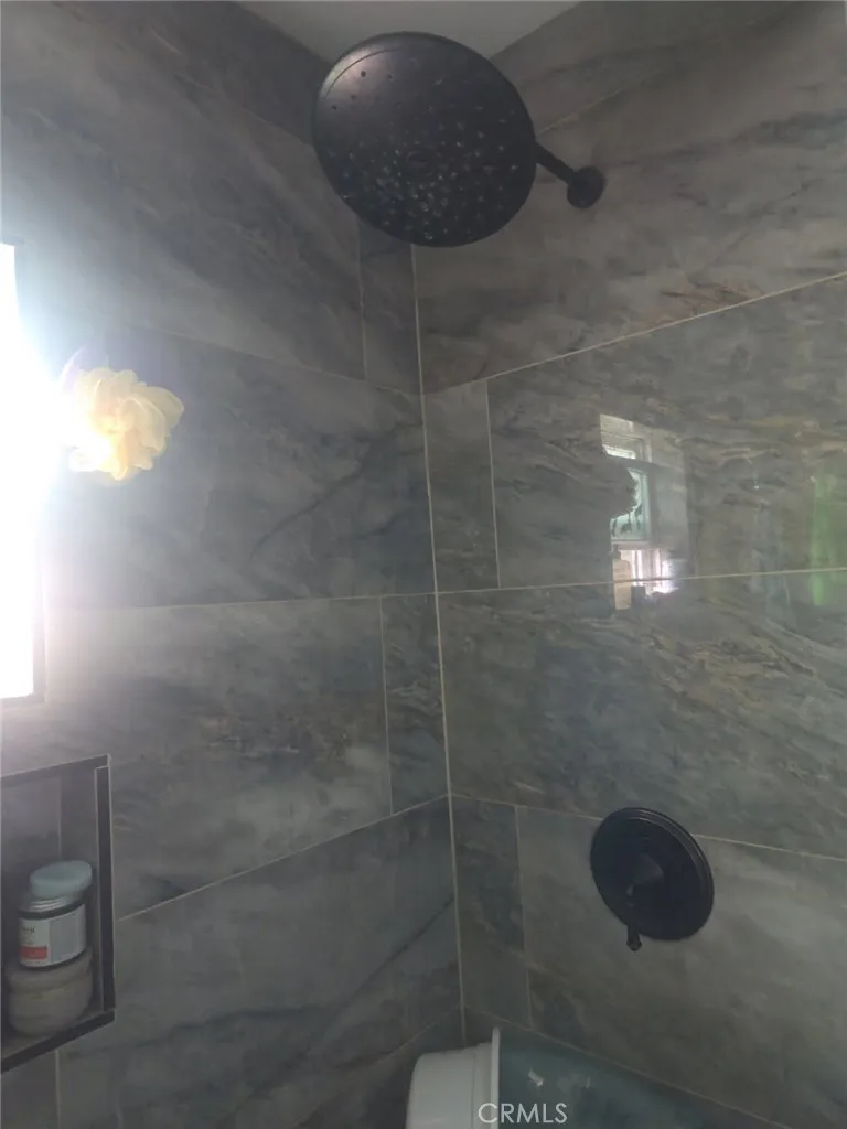 10930 CROESUS AVE Los Angeles, CA 90059