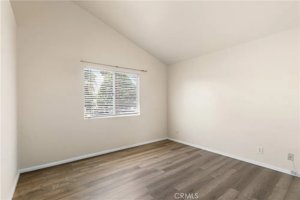 12120 Terra Bella Pacoima, CA 91331