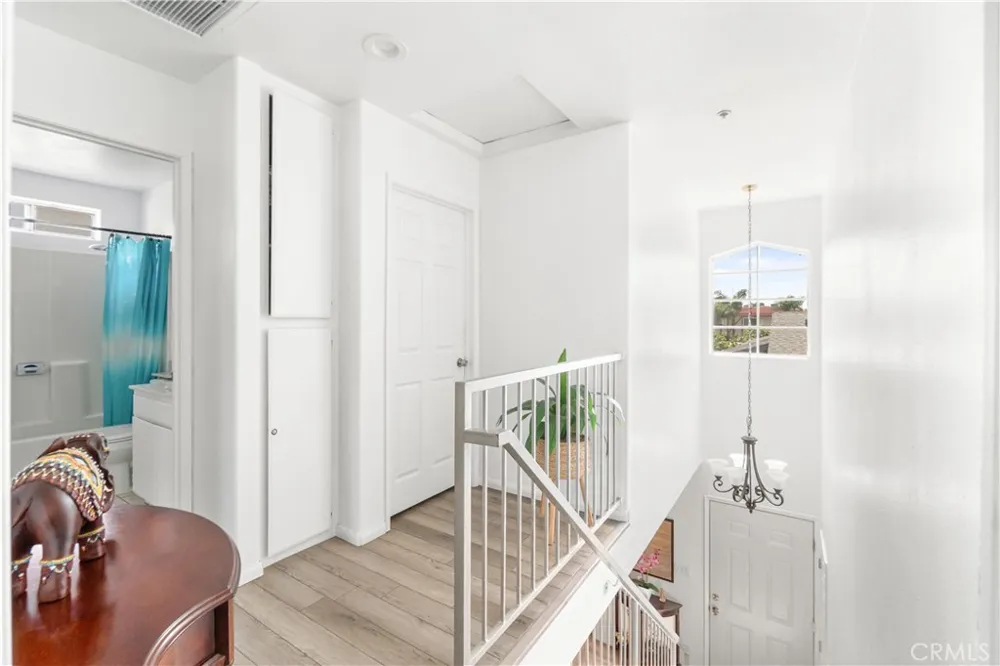 12120 Terra Bella Pacoima, CA 91331