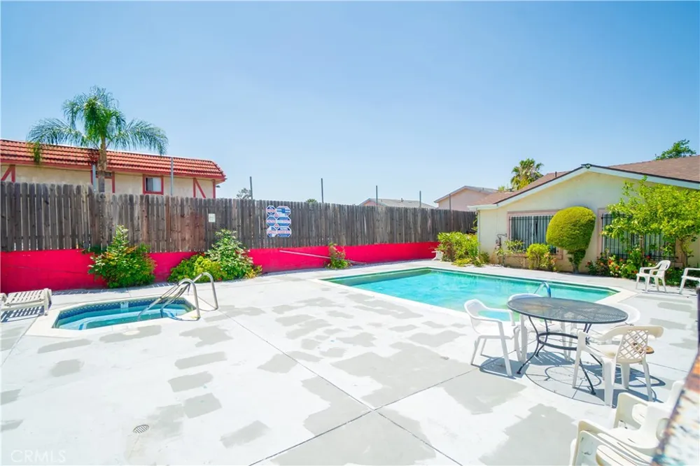 12120 Terra Bella Pacoima, CA 91331