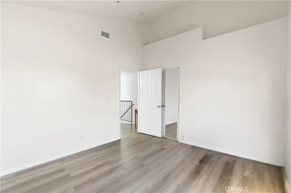 12120 Terra Bella Pacoima, CA 91331