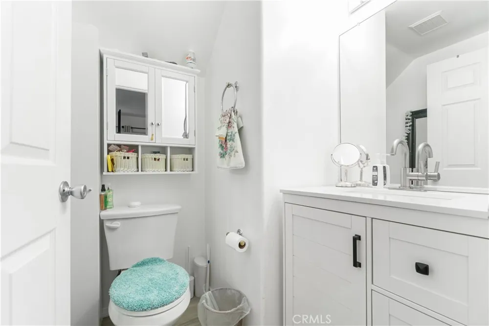 12120 Terra Bella Pacoima, CA 91331