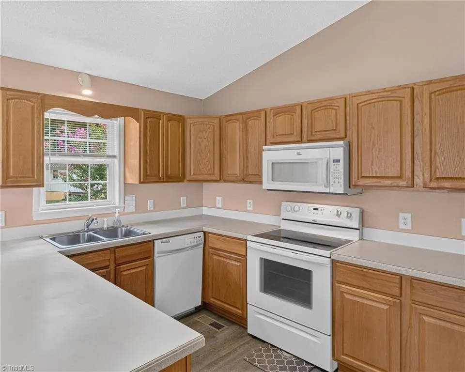 4913 Creeks Crossing Road Asheboro, NC 27205