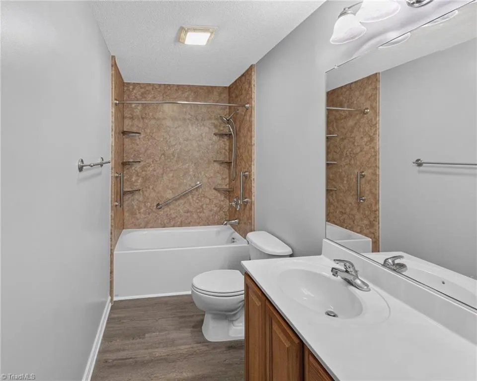 4913 Creeks Crossing Road Asheboro, NC 27205