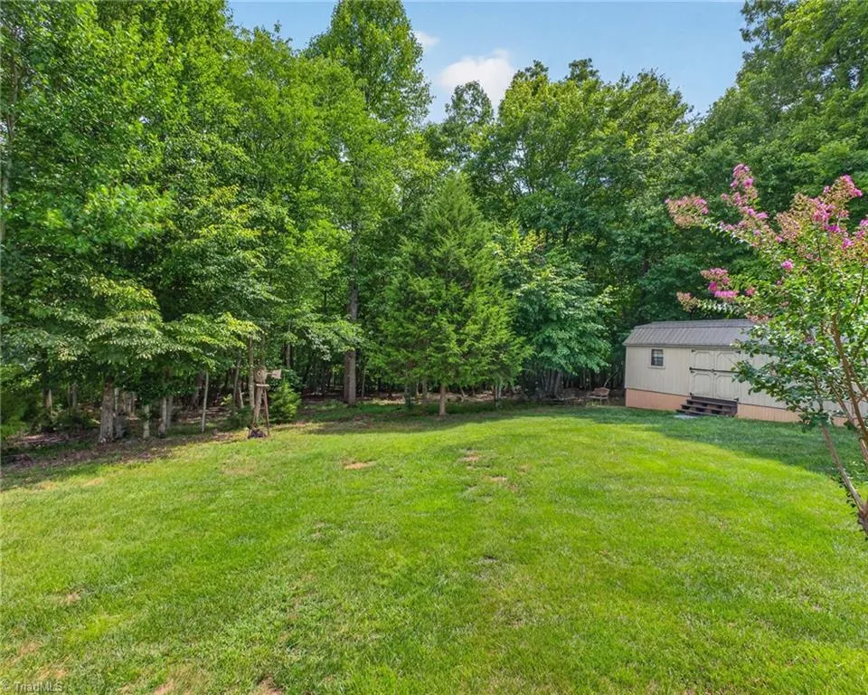 4913 Creeks Crossing Road Asheboro, NC 27205