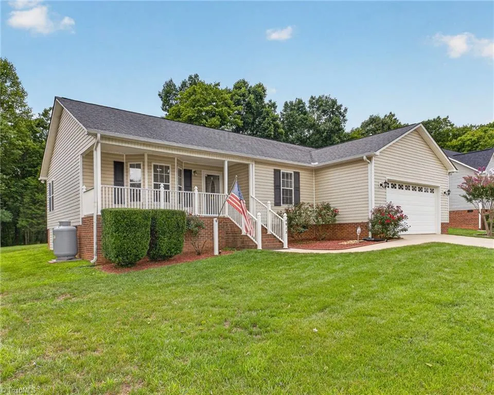4913 Creeks Crossing Road Asheboro, NC 27205