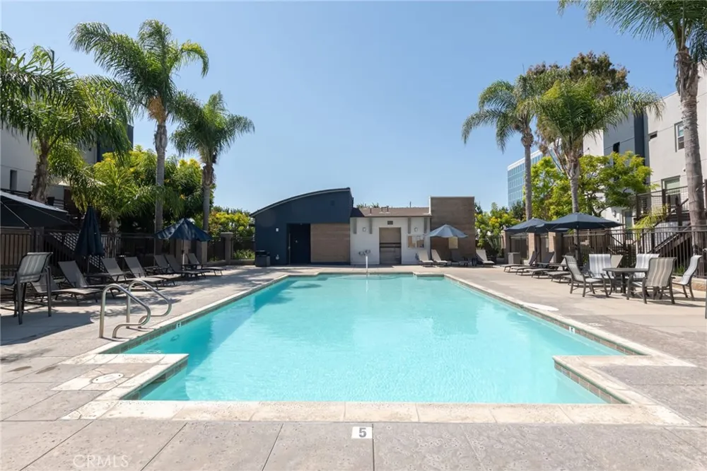 5410 W 149th Place #16 Hawthorne, CA 90250