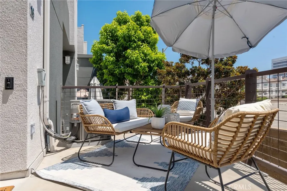5410 W 149th Place #16 Hawthorne, CA 90250