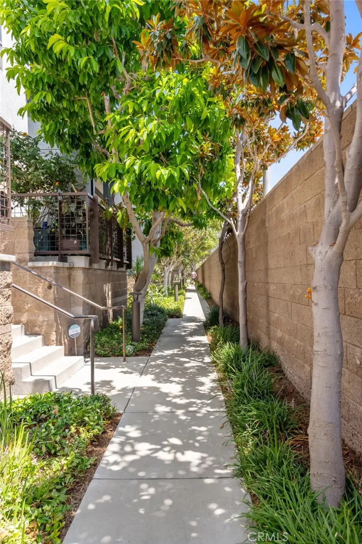 5410 W 149th Place #16 Hawthorne, CA 90250