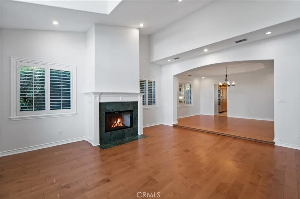 1201 17th Manhattan Beach, CA 90266