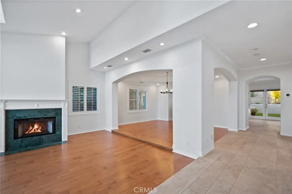 1201 17th Manhattan Beach, CA 90266