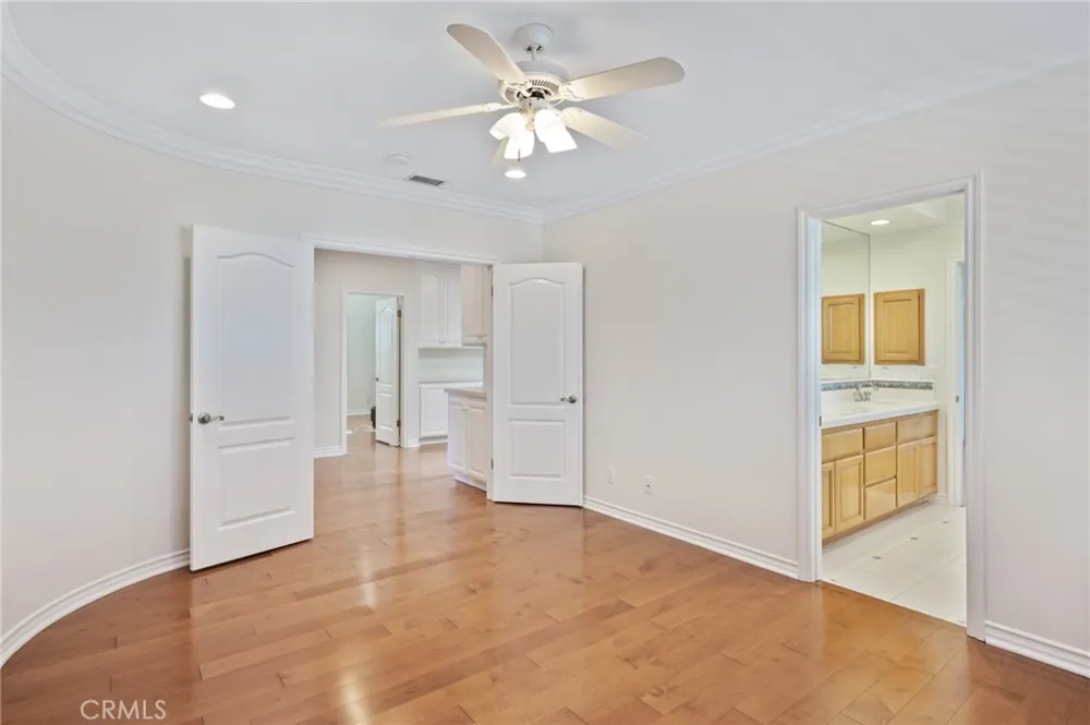 1201 17th Manhattan Beach, CA 90266