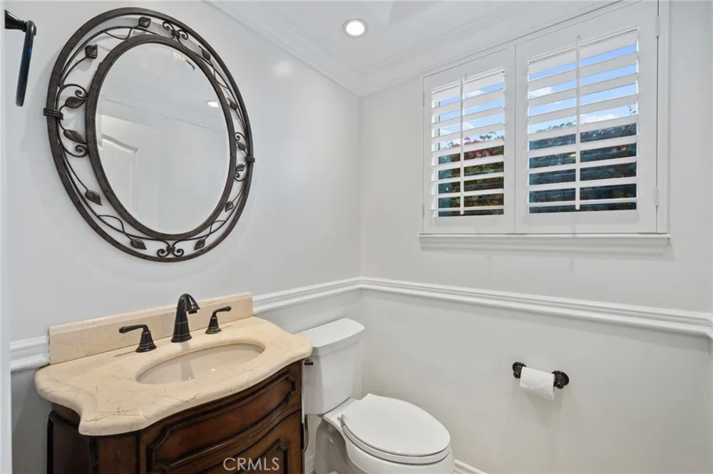 1201 17th Manhattan Beach, CA 90266