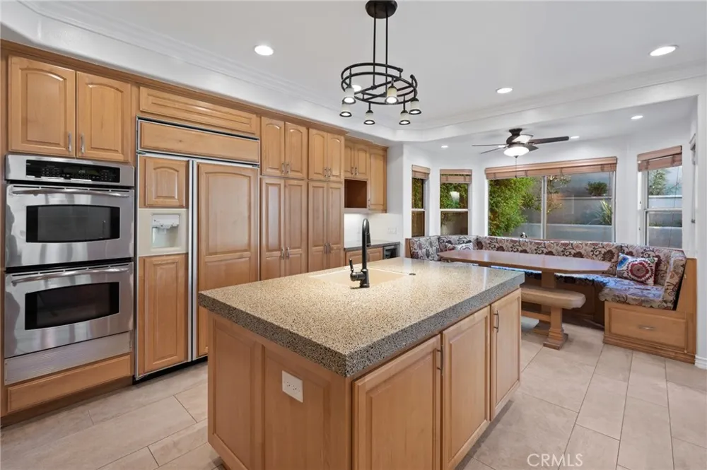 1201 17th Manhattan Beach, CA 90266