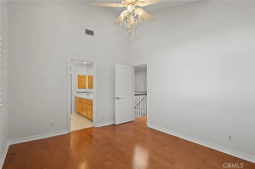 1201 17th Manhattan Beach, CA 90266