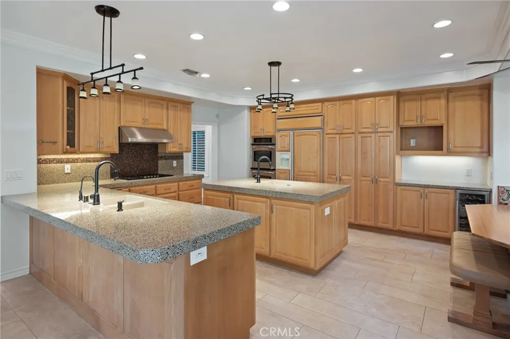 1201 17th Manhattan Beach, CA 90266