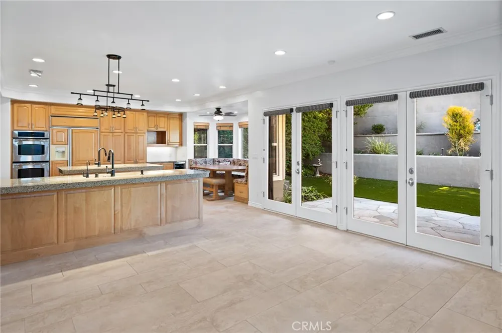 1201 17th Manhattan Beach, CA 90266