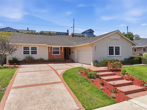 5010 Paseo Del Pavon