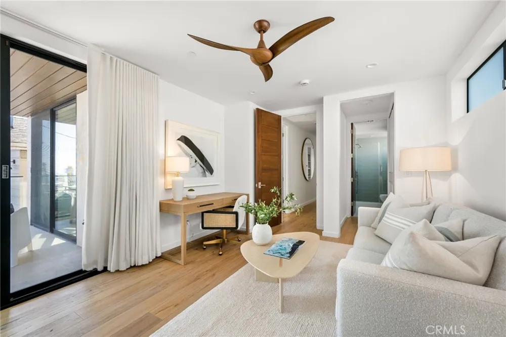 232 6th Street Manhattan Beach, CA 90266
