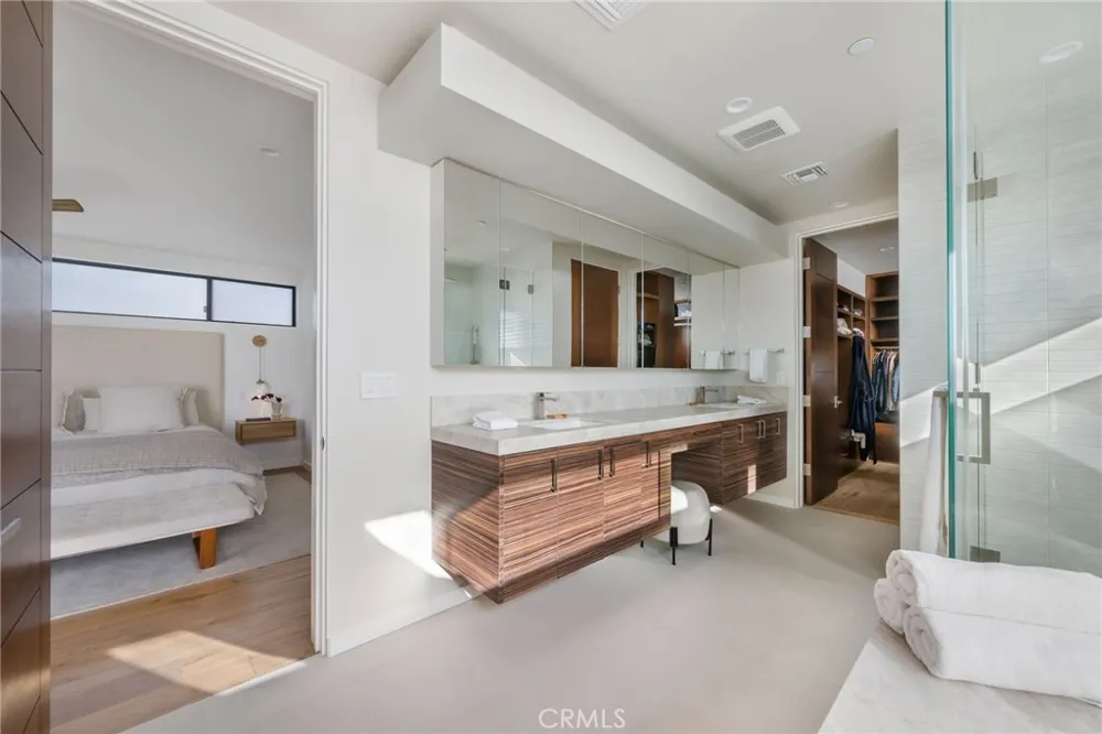 232 6th Street Manhattan Beach, CA 90266