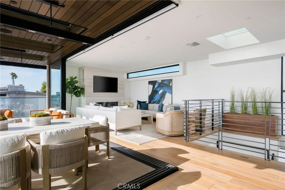 232 6th Street Manhattan Beach, CA 90266