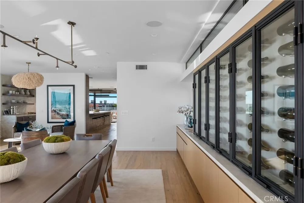 232 6th Street Manhattan Beach, CA 90266