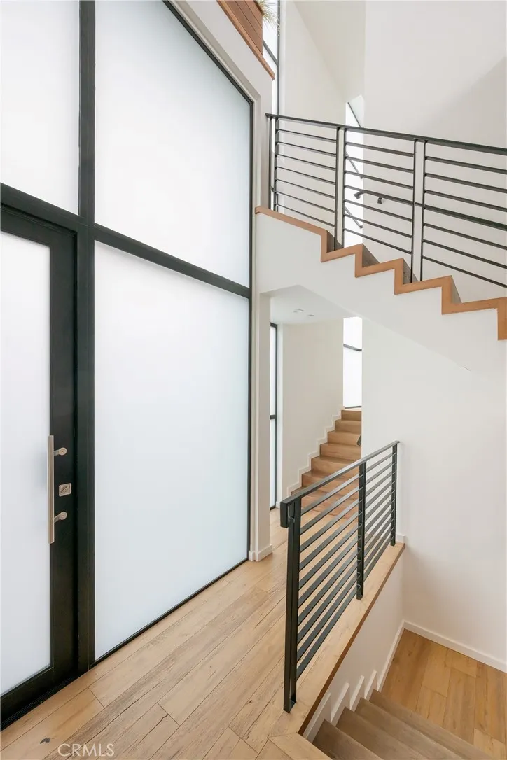 232 6th Street Manhattan Beach, CA 90266
