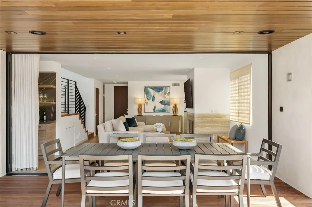 232 6th Street Manhattan Beach, CA 90266