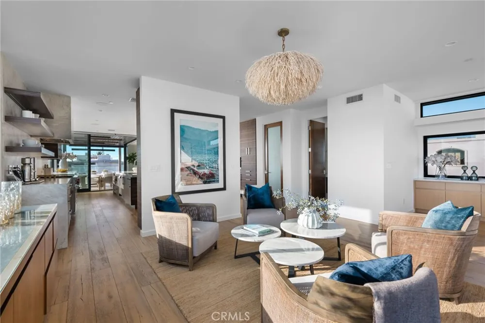 232 6th Street Manhattan Beach, CA 90266