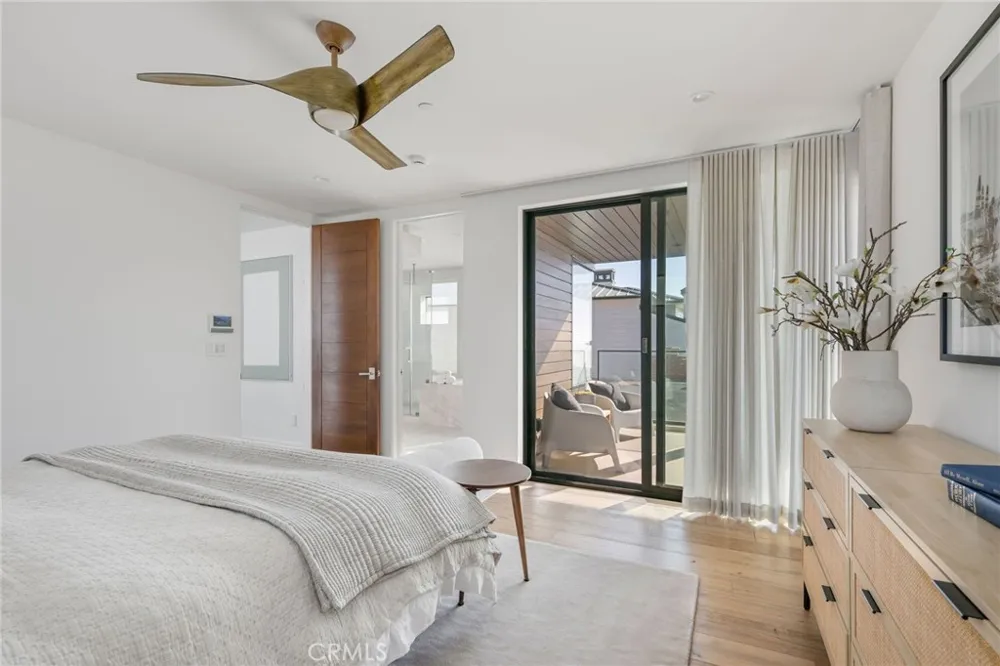 232 6th Street Manhattan Beach, CA 90266