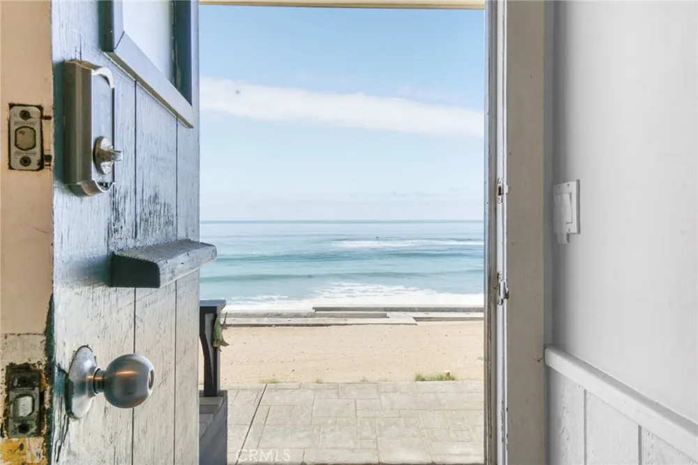 11914 Beach Club Way Malibu, CA 90265
