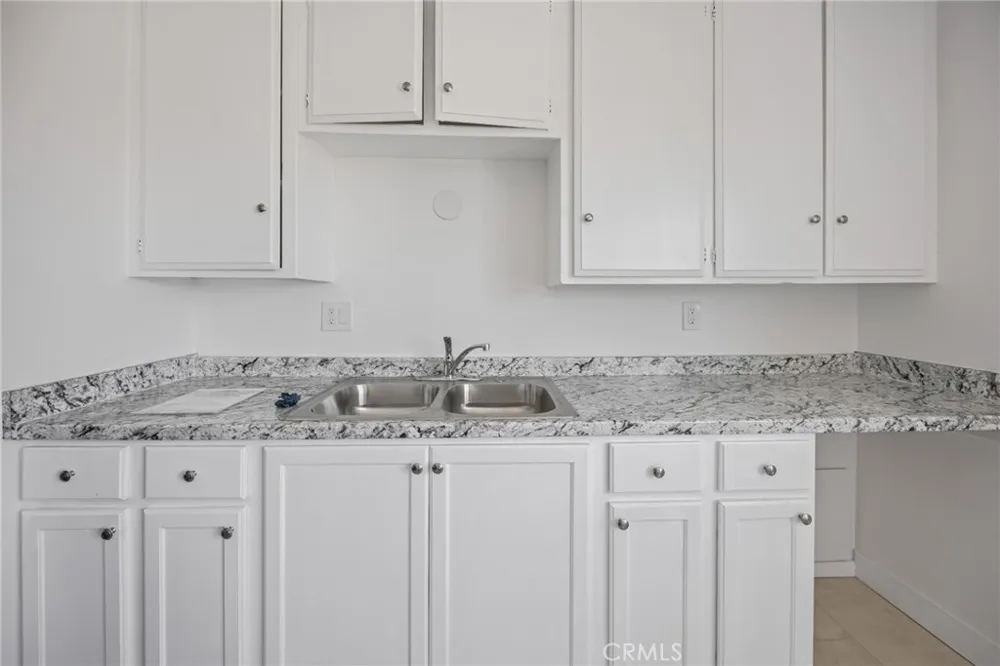 1445 Wilmington Wilmington, CA 90744