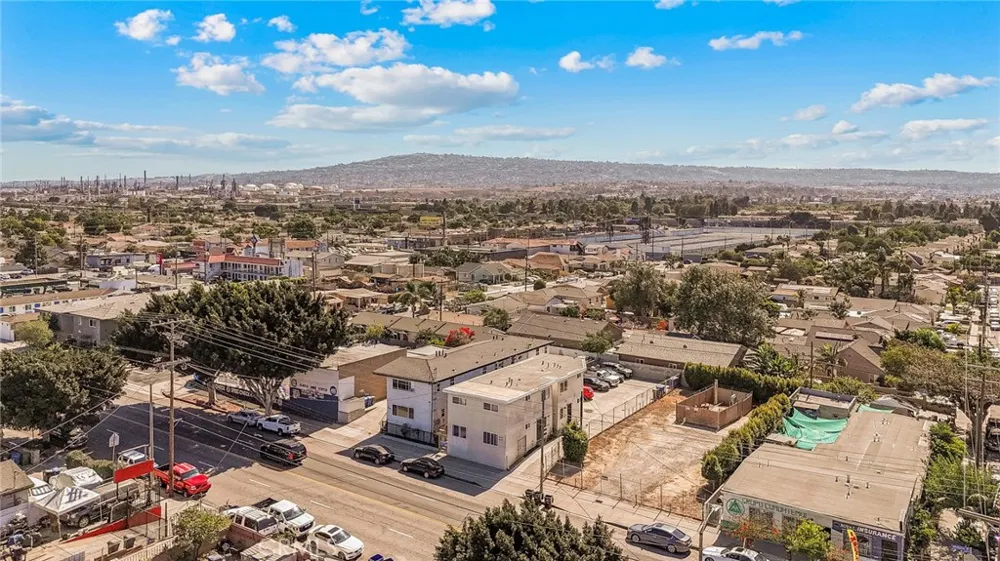 1445 Wilmington Wilmington, CA 90744