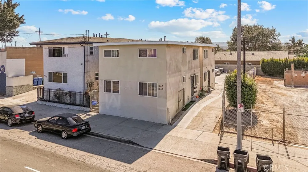 1445 Wilmington Wilmington, CA 90744