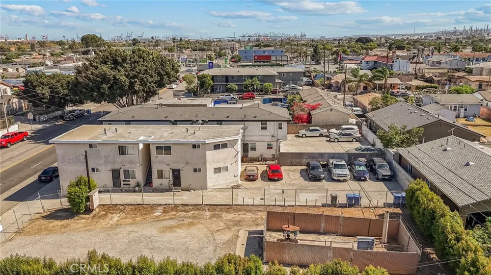 1445 Wilmington Wilmington, CA 90744