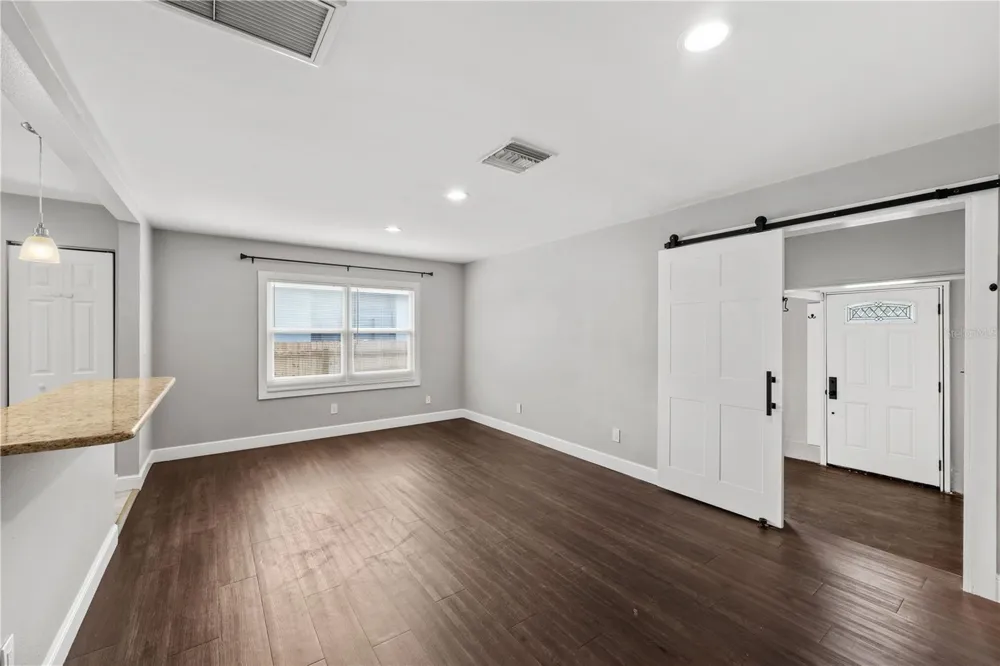 5345 38TH AVENUE St Petersburg, FL 33710